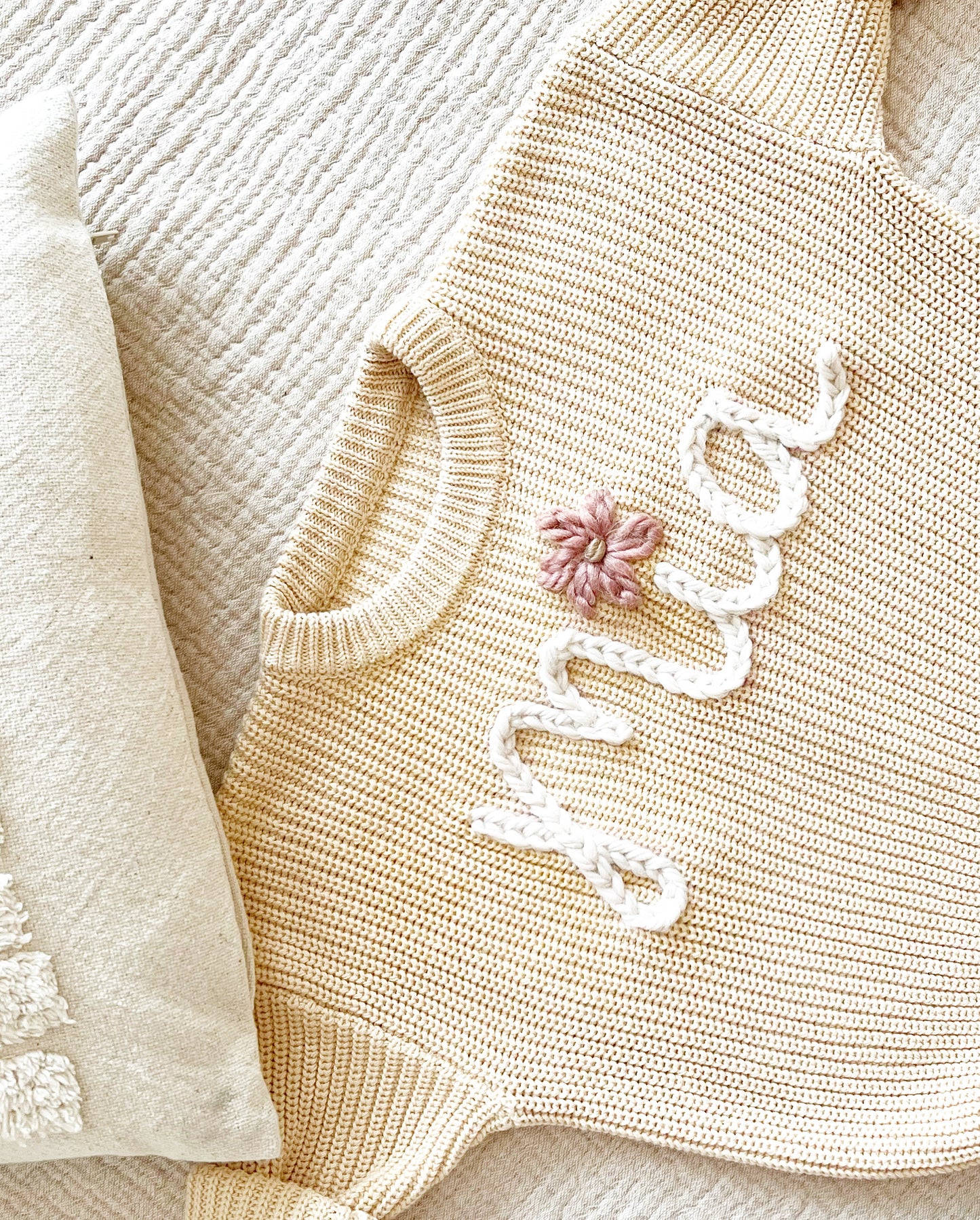 CREAM SWEATER